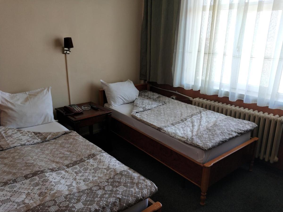 Otel Cinar Erzurum ภายนอก รูปภาพ